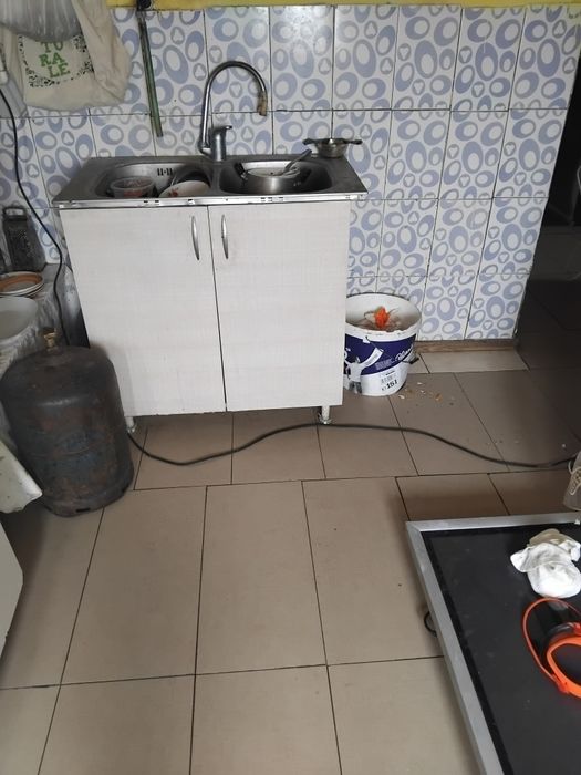 Vând apartament în Stoicanesti