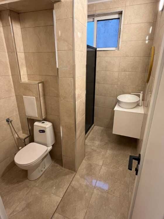 Продава се Двустаен апартамент в Бургас, Център - 65 кв.м за 3254 €/кв.м - Снимка #6