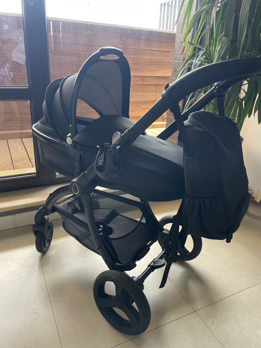 Cărucior Egg Stroller 2 cu scoică, landou și poziție sport