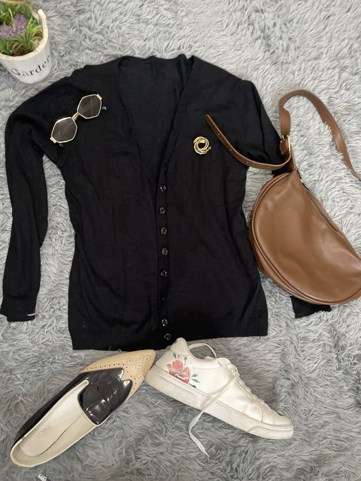 Кофты на пуговицах . Бренд ! Дешево ! Срочно !