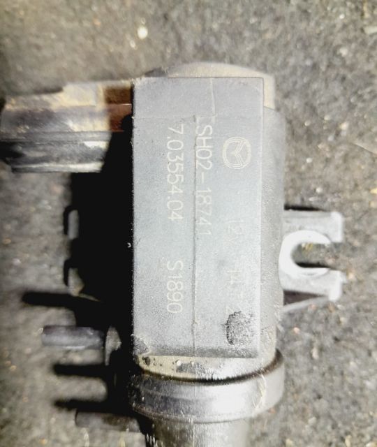 Supapa vacuum 2.2 d SH sh02-18741 Mazda 3 BM  [din 2013 pana  2016] seria