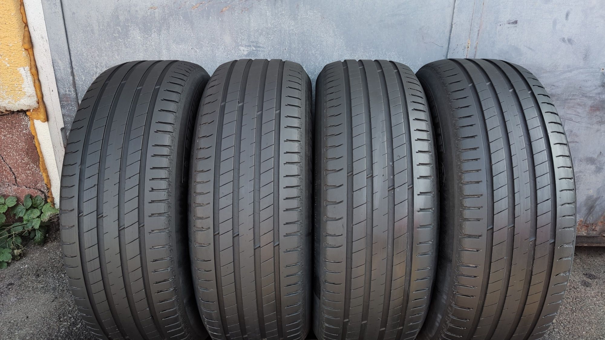 4бр. летни гуми 235/60/18 Michelin Latitude Sport 3
dot21
6.8mm
Добро