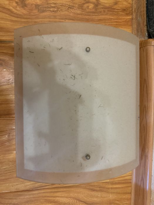 Отдам даром люстру