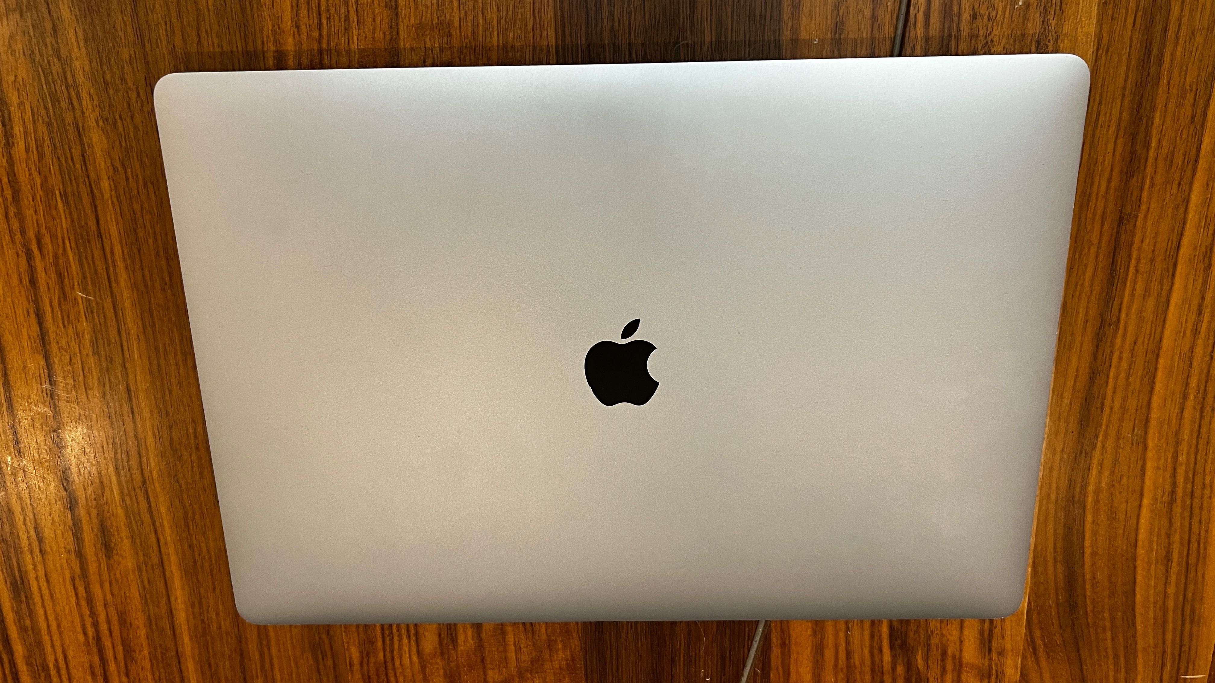 Ноутбук Apple MacBook Pro 16