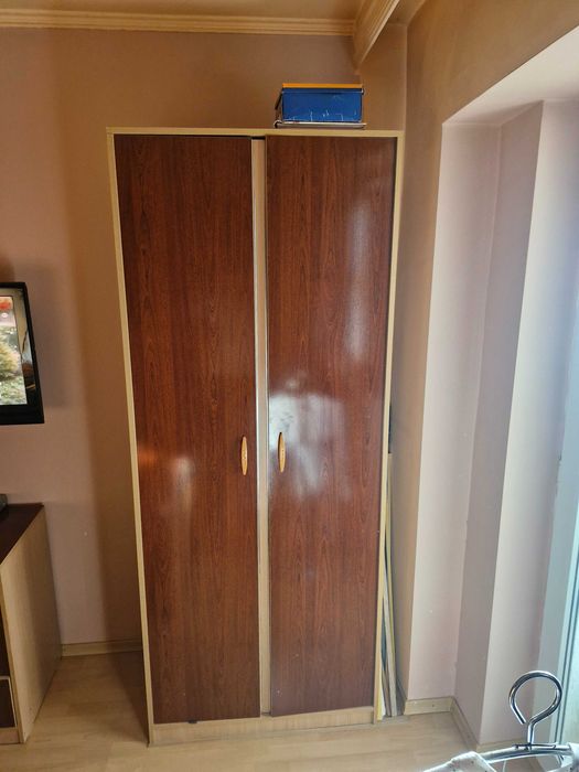 Vand mobilier de dormitor , complet