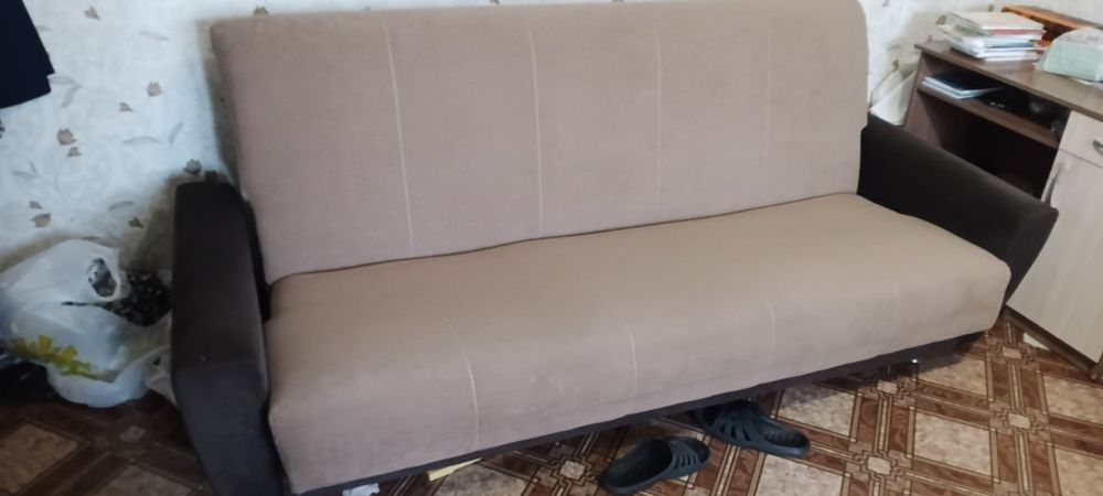 Диван книжка светло коричневого цвета