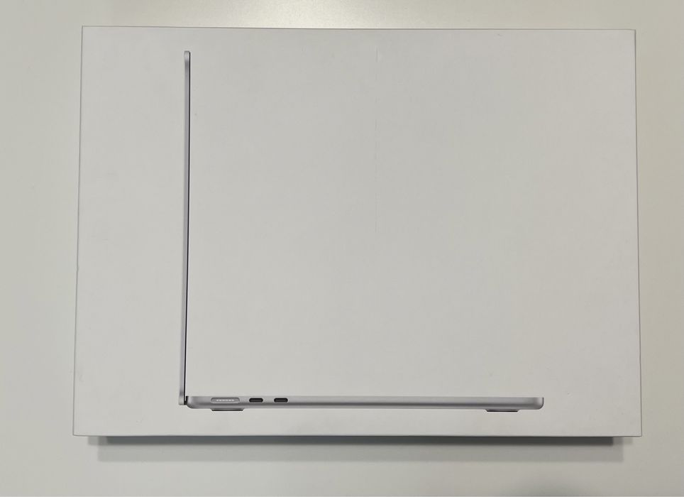 Macbook Air M2 Silver