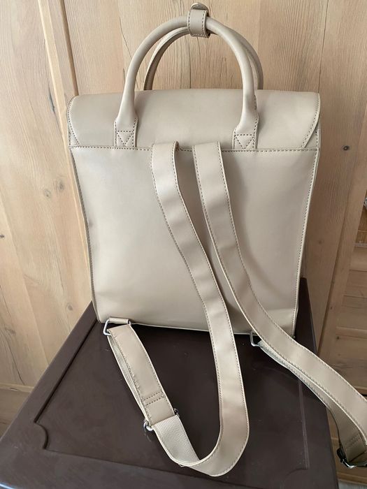 Infinity кожена раница