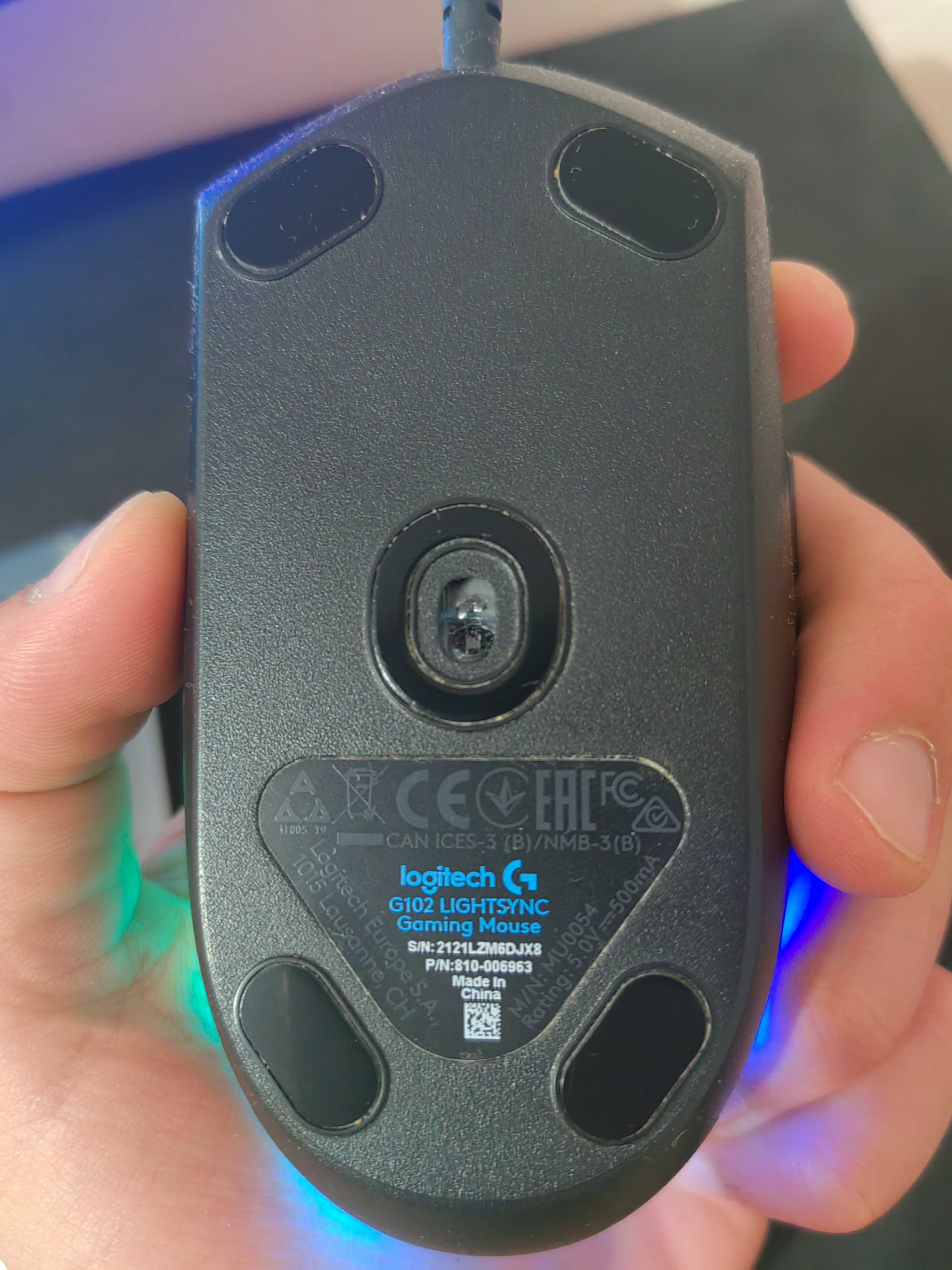 Геймърска мишка Logitech g102