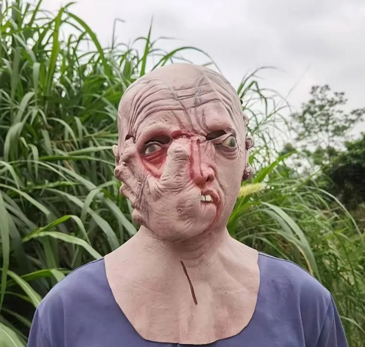 Маска на Хеллоуин