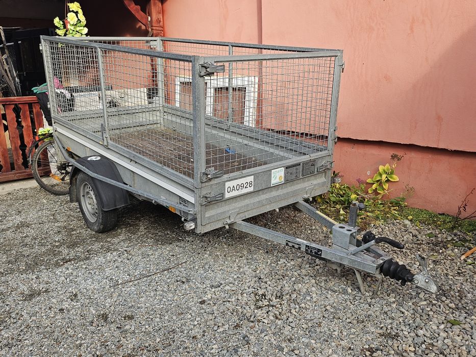 Vând remorcă auto uniaxială Thule / Brenderup, model din seria Rental