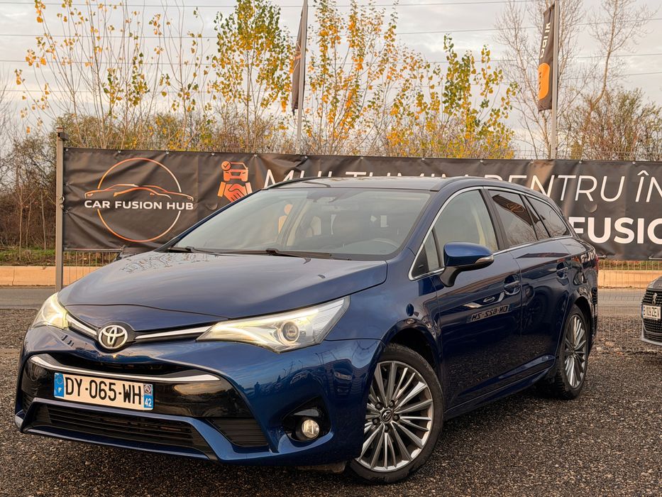 Vindem Toyota Avensis 2.0 D-4D Executive scaune incalzite , panoramic