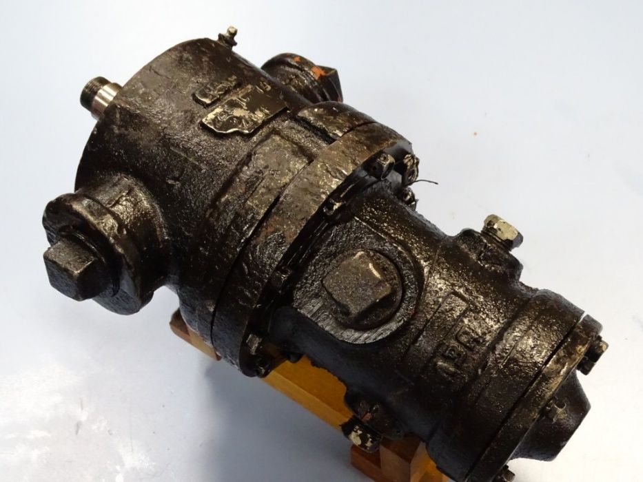 Хидропомпа ЛЗА сдвоена пластинчата