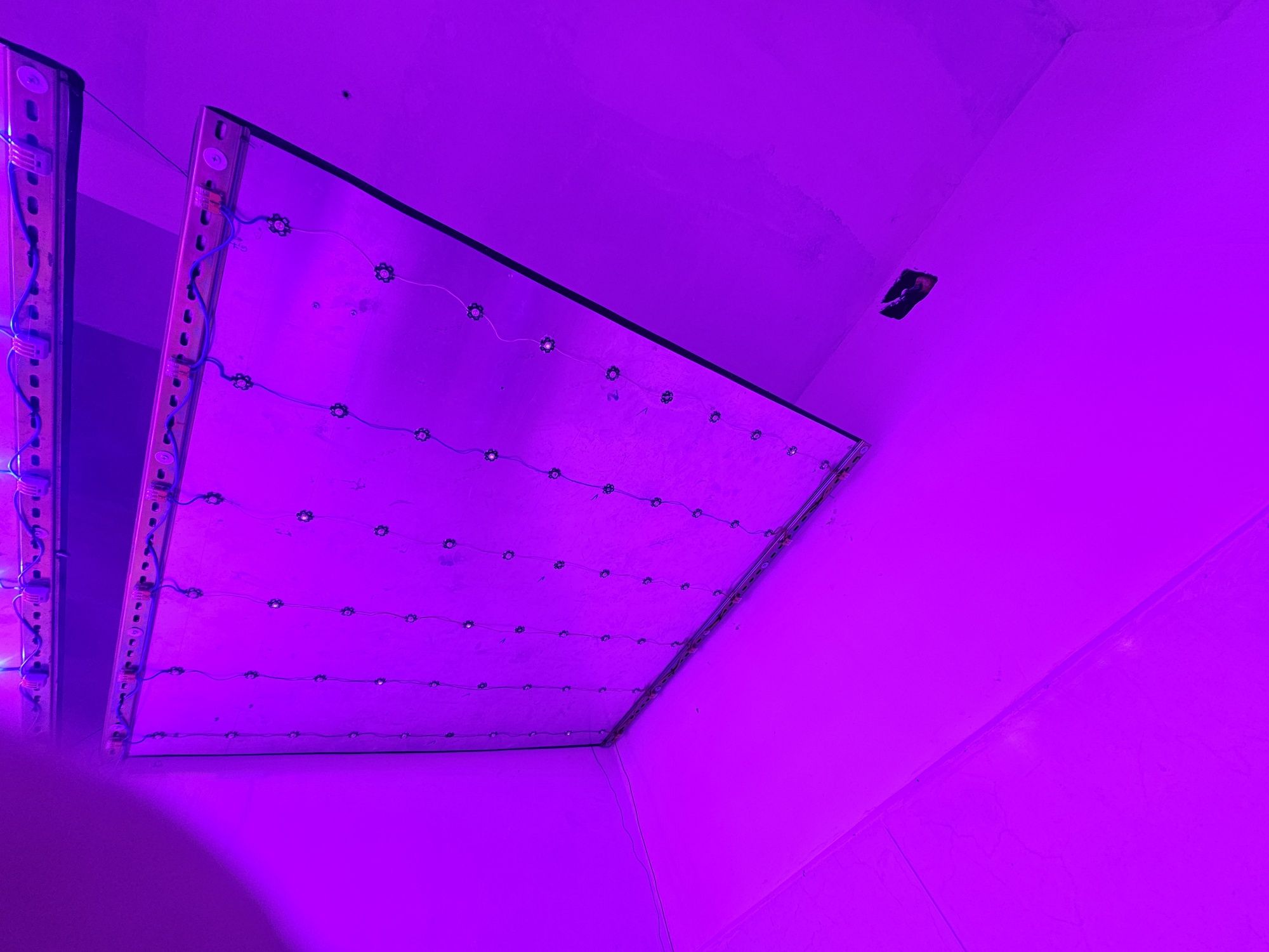LED Лампа за расад (домати,краставици,пипер и др.)