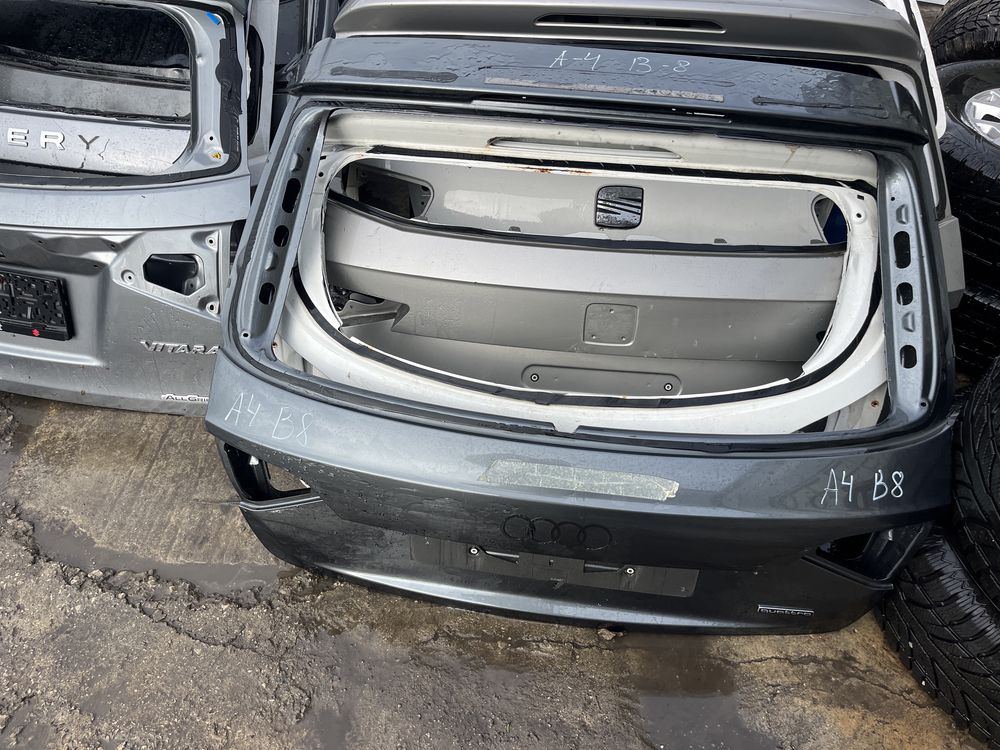 Капак/багажник Audi A4 комби 3бр