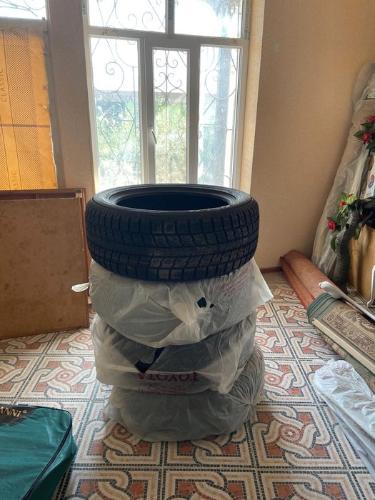 Зимные шины 275/50 R21