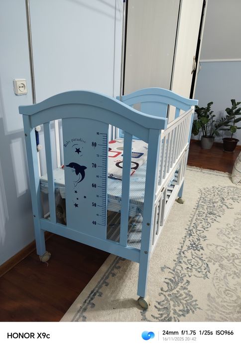 Манеж детский в отличном состояние