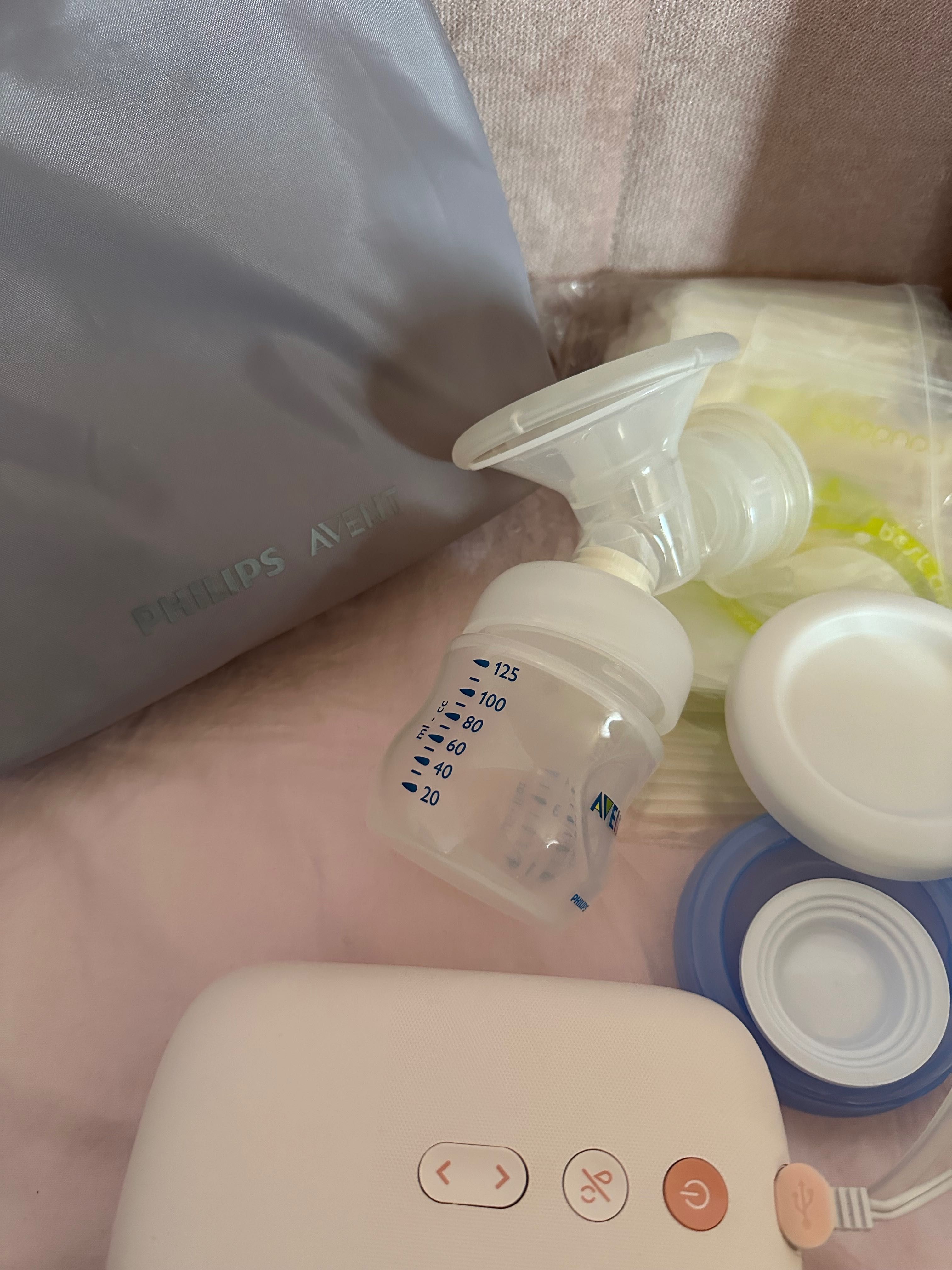 Електрическа помпа за кърма Philips Avent с аксесоари