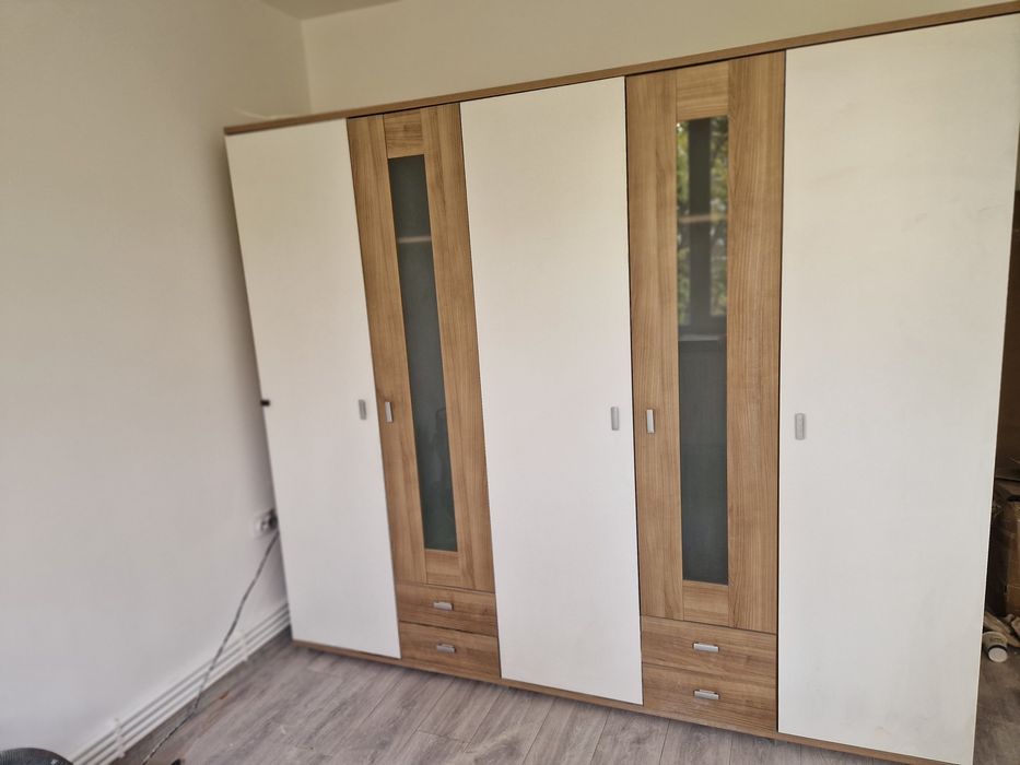 Vand mobilă  în stare perfectă !