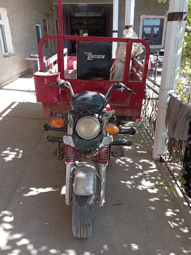 Mototsikl sotildi holati yaxshi