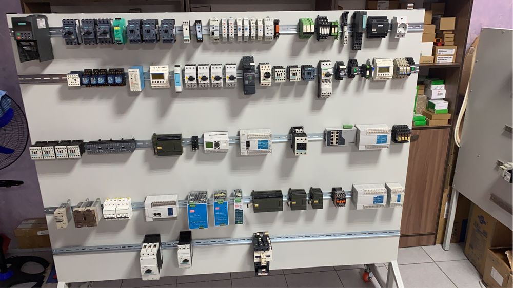 Sick, Ifm, Pepperl Fuchs, Turck, Balluf, Omron, Leuze electronics