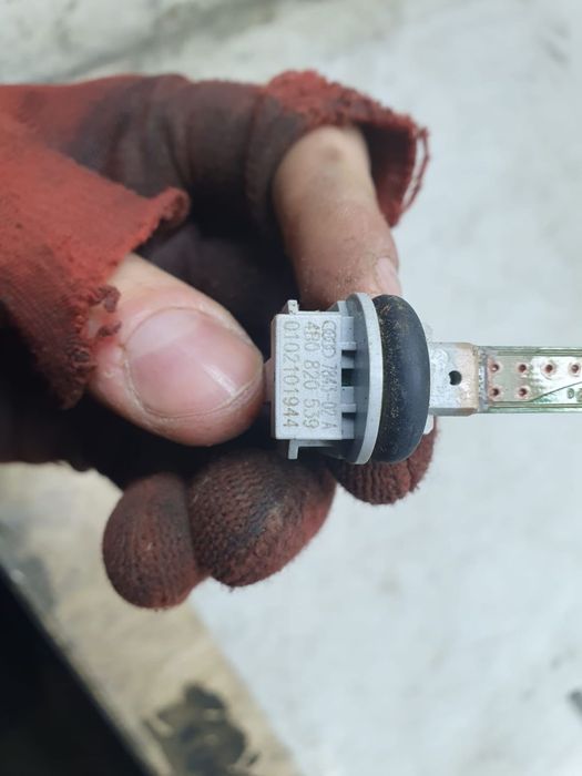 Sonda temperatura interioara 4b0820539 Volkswagen VW Touareg generati