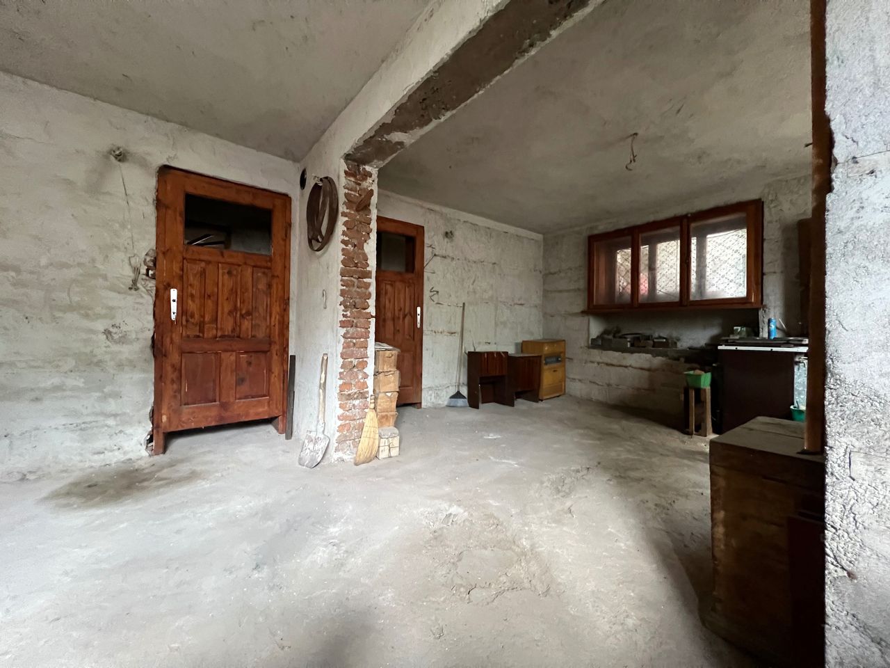 Продава се Къща в Карлово - 218 кв.м за 803 €/кв.м - Снимка #17