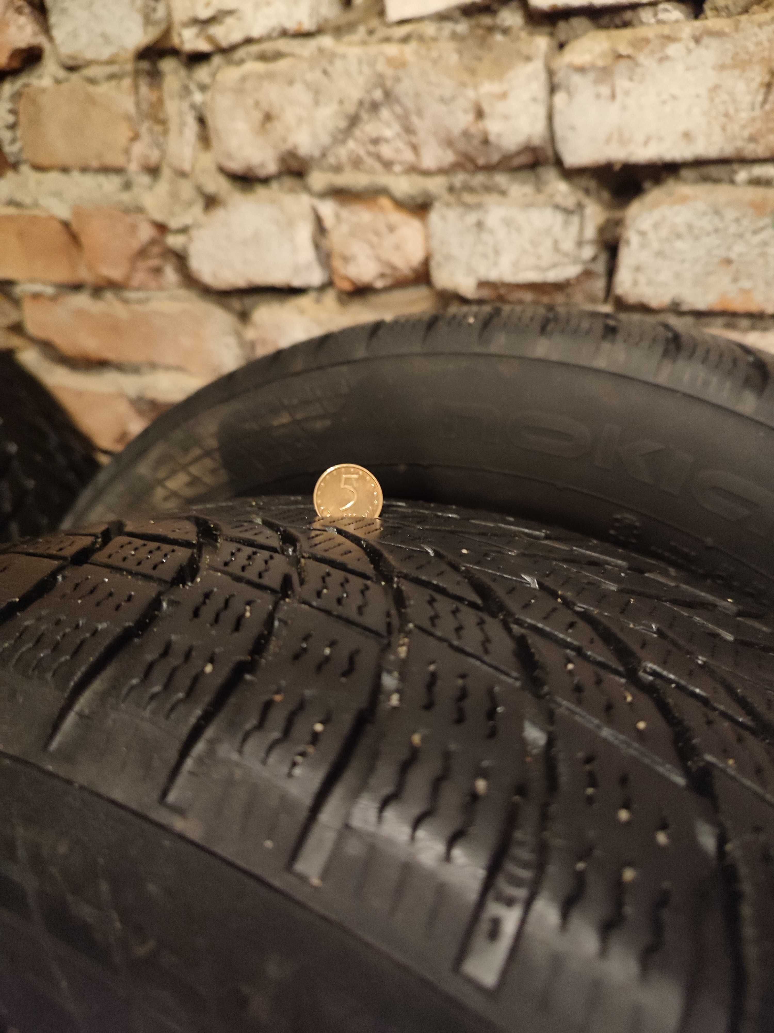 4 бр Nokian WR Snowproof P 205/55/R17 – 130 лв.