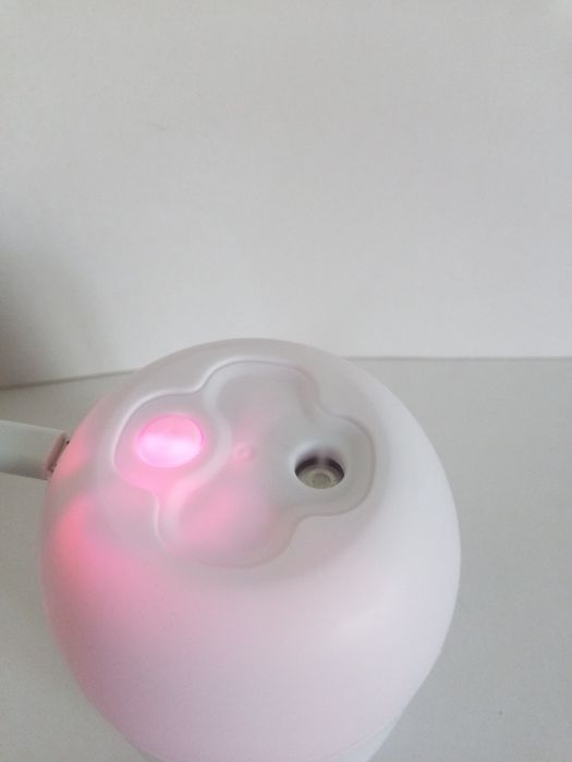 Нов овлажнител в бяло