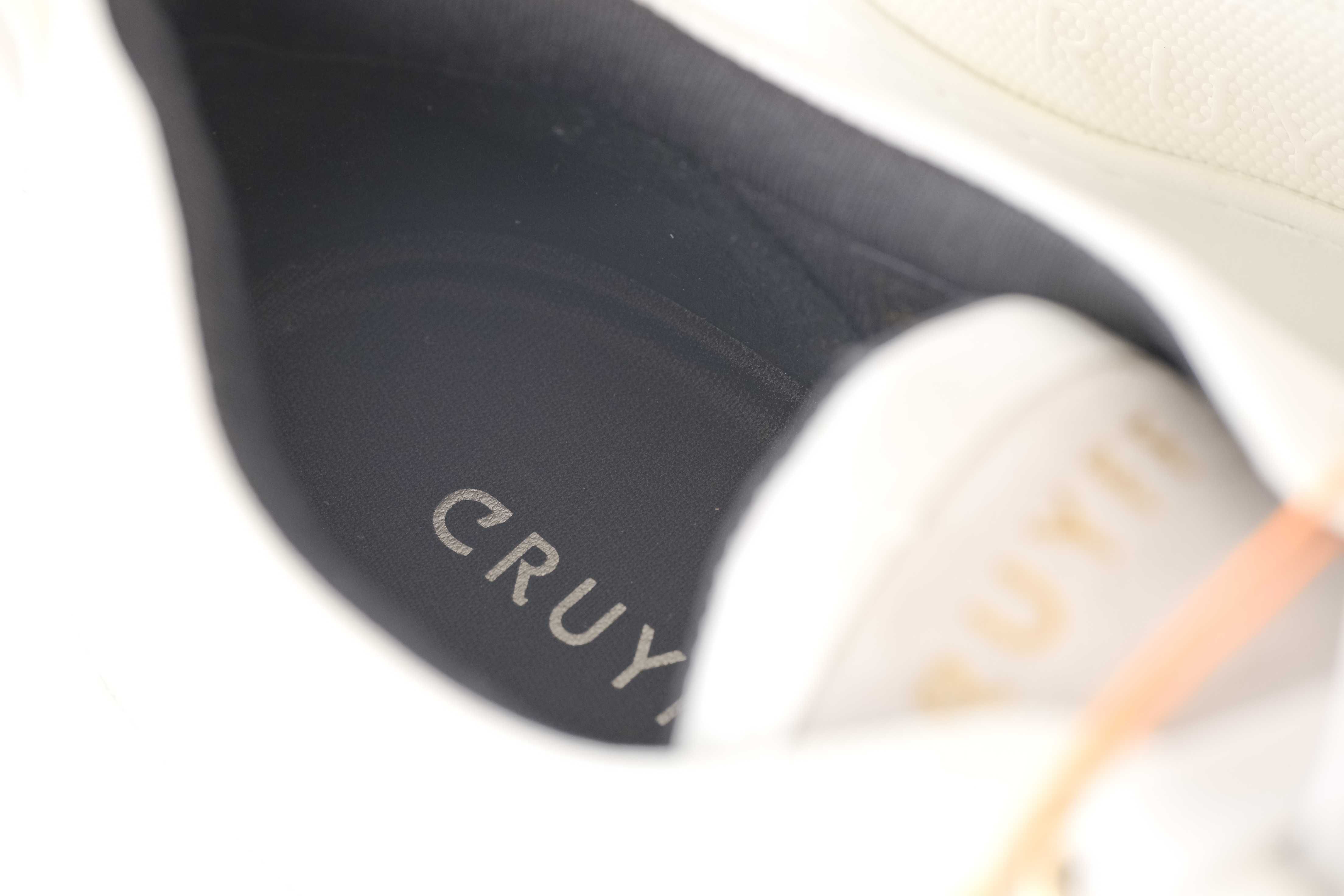 ПРОМО Cruyff-40 размер Оригинален дамски кецове, Мръсно бяло