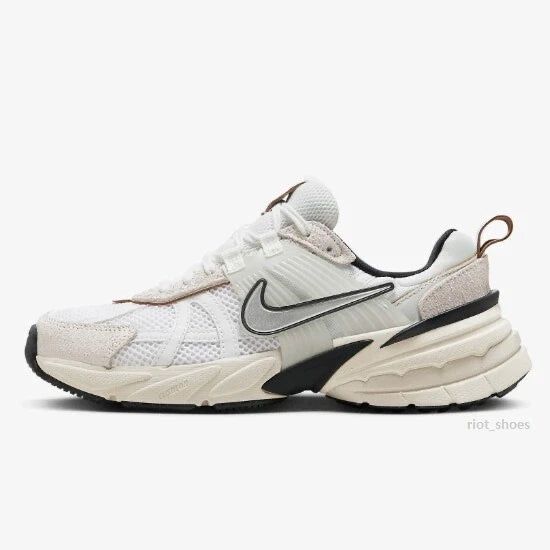 Nike V2K Run Noi Originali (42; 47,5)