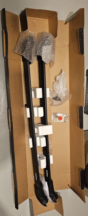 Thule WingBar Edge Black 9585B напречни греди Оставия 3