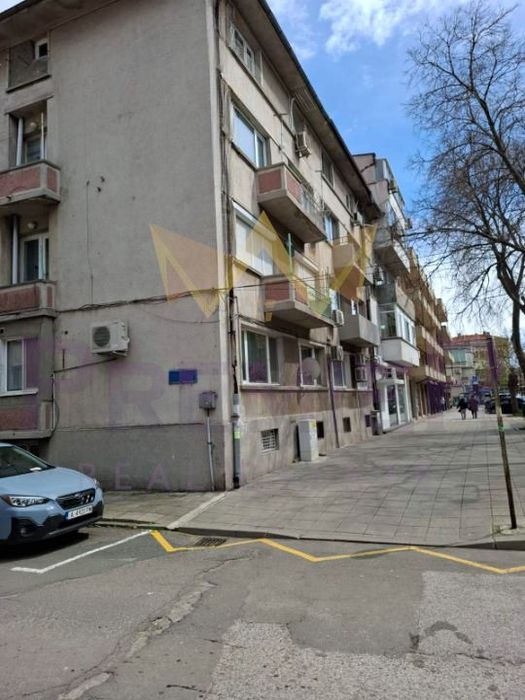 Продава се Тристаен апартамент в Поморие - 109 кв.м за 951 €/кв.м - Снимка #8