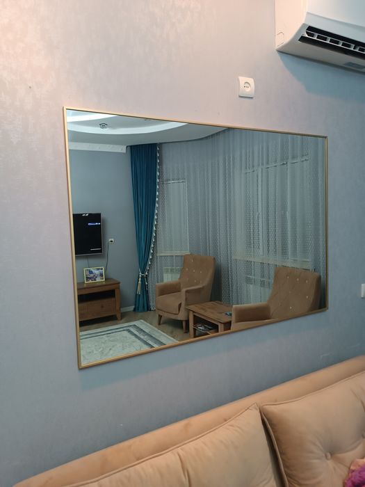 Зеркало настенное