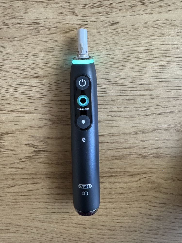 Oral-B iO9 Ел. четка за зъби с изкуствен интелект