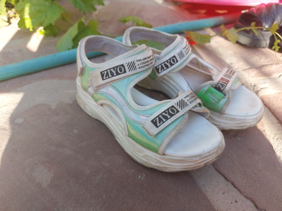 Детский обувь,сандалии