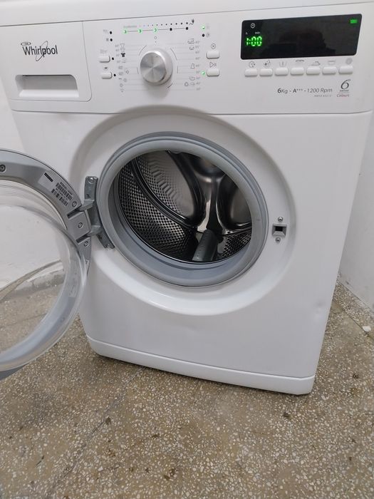 De vânzare Whirlpool capacitate  6kg