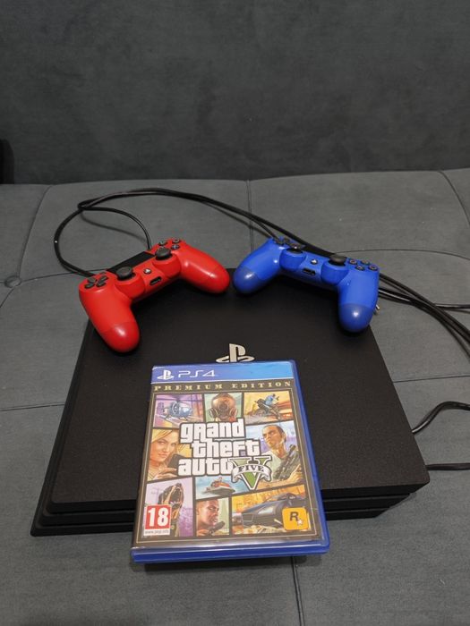 Продам PS4 PRO 1TB