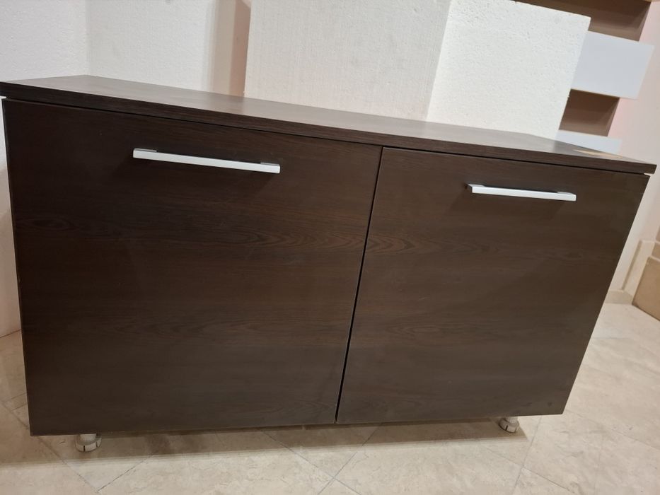 Шкаф, Шкафове венге кухня, дневната, бижутерски шкафове