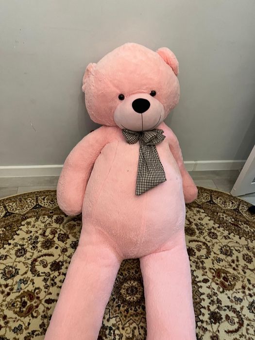 Большой розовый Мишка

Продаю очаровательного мягкого мишк