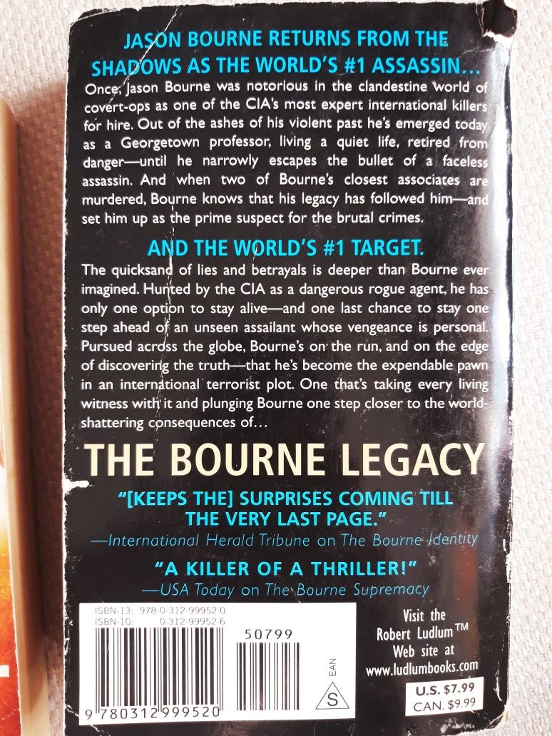 The Bourne Legacy - Robert Ludlum Наследството на Борн - на английски