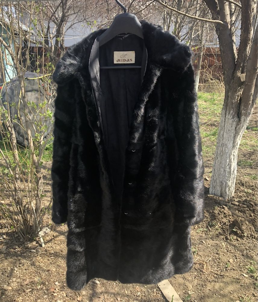 Продам норковую шубу