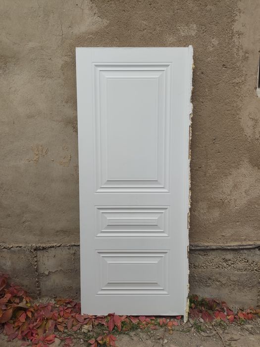 Межкомнатные двери белые