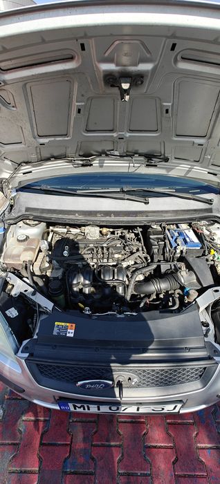 Vând Ford focus 1.6 16v ti-vct 115 cp