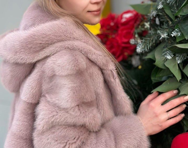 Продам норковую шубу