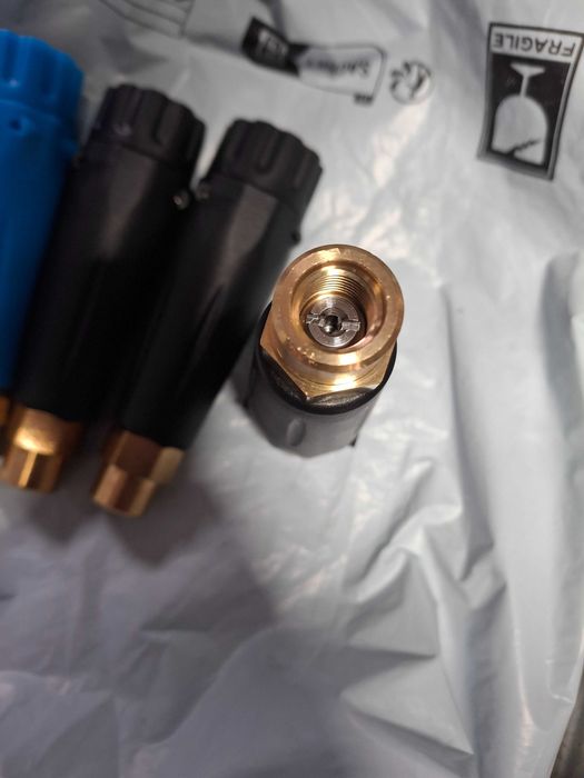 Дюза/накрайник за пяна за автомивка