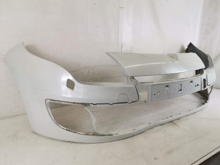 Предна Броня Рено Меган 3 / Renault Megane 3 [фейслифт] [ - ] Оригинал