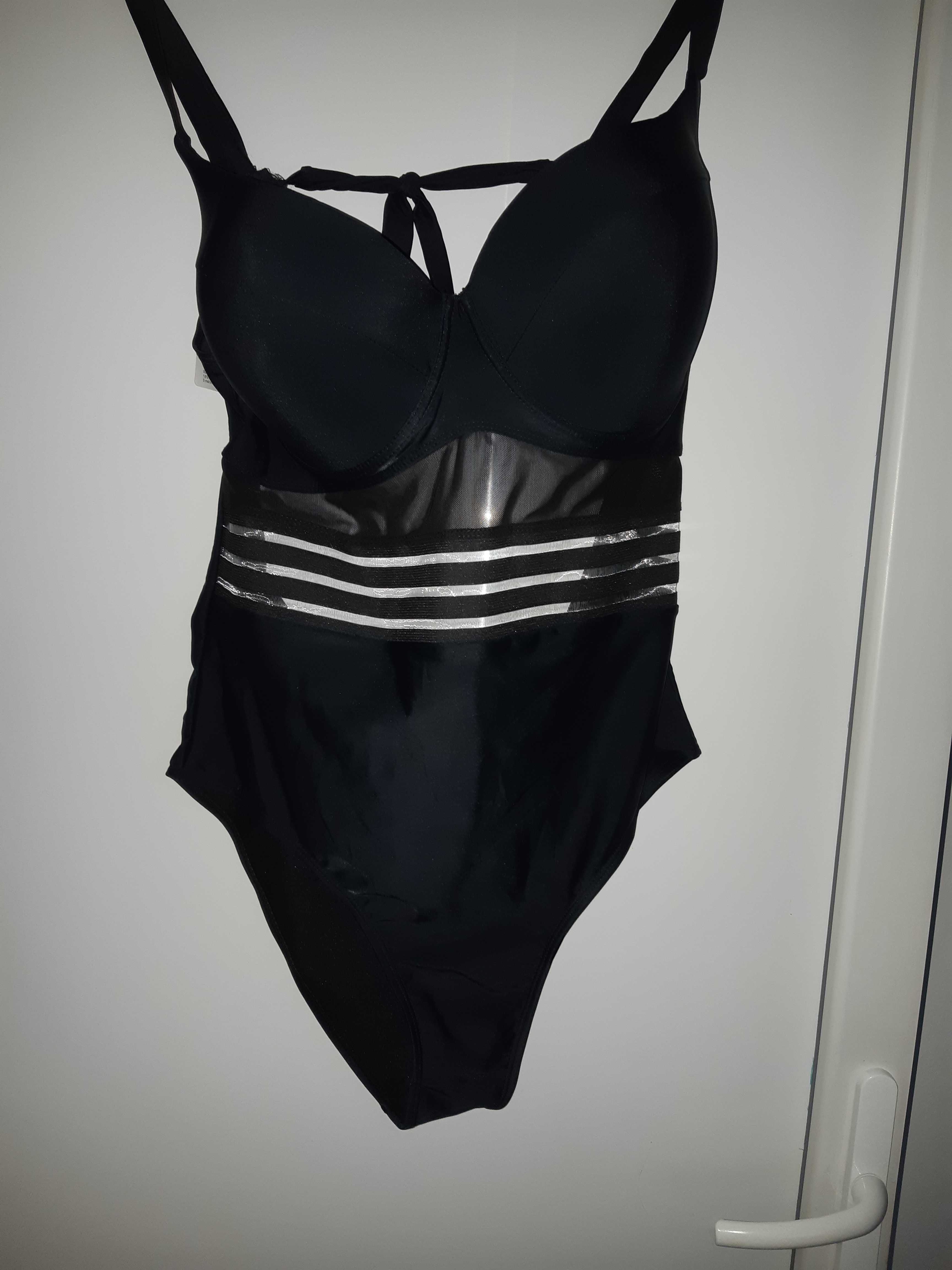 costum de baie cu totul, nou marimea XL cupe D