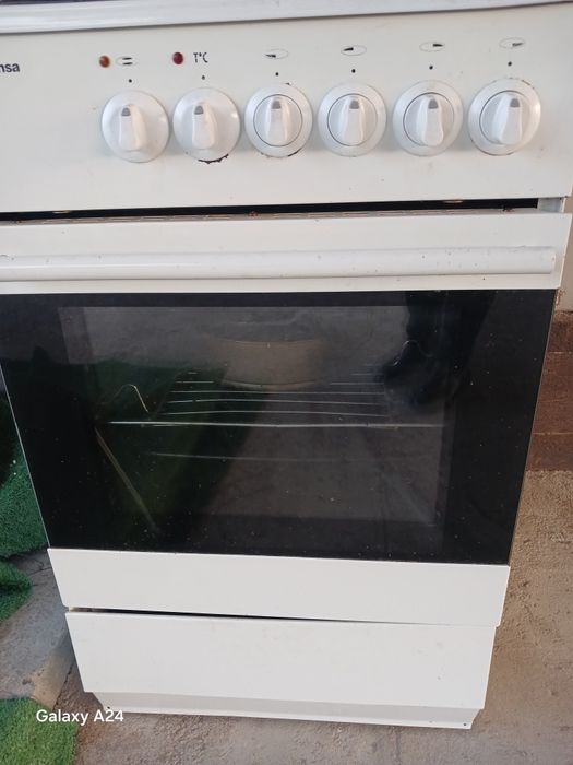 Продам газ плиту