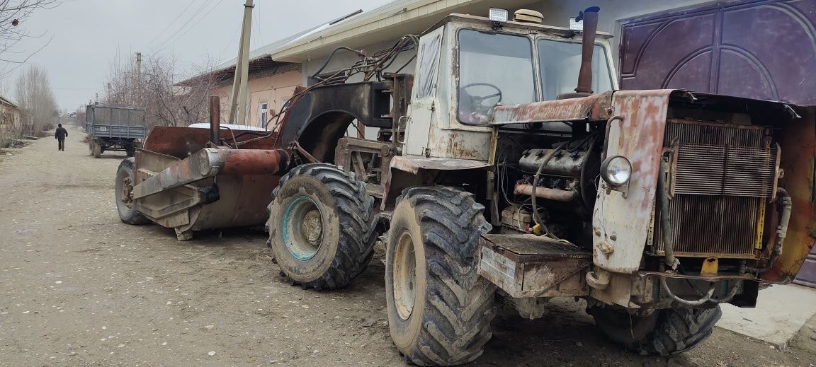 Скрейпер  T 150(kasimsot) haydov traktori magnum new holland lardan q